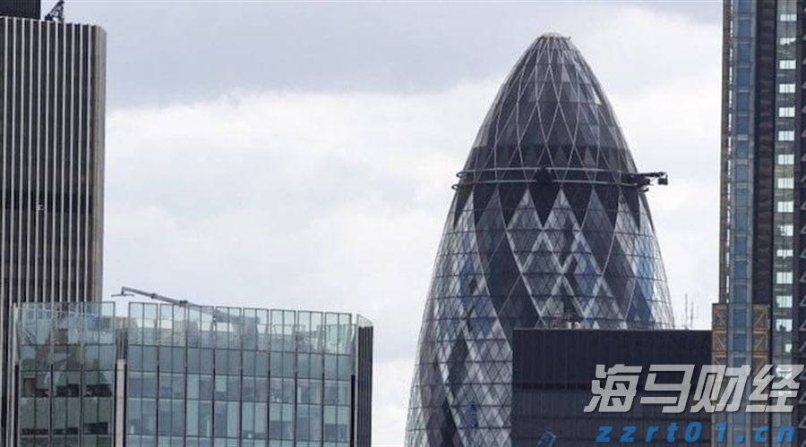 交警护送身体不适考生顺利赴考