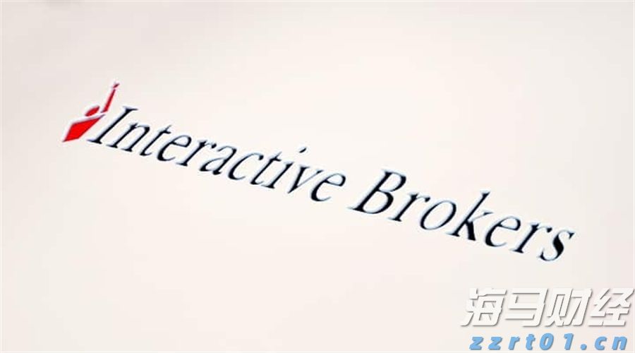 广州千人齐聚观看阅兵直播  广东省劳模：作为建设者的一份子倍感光荣！